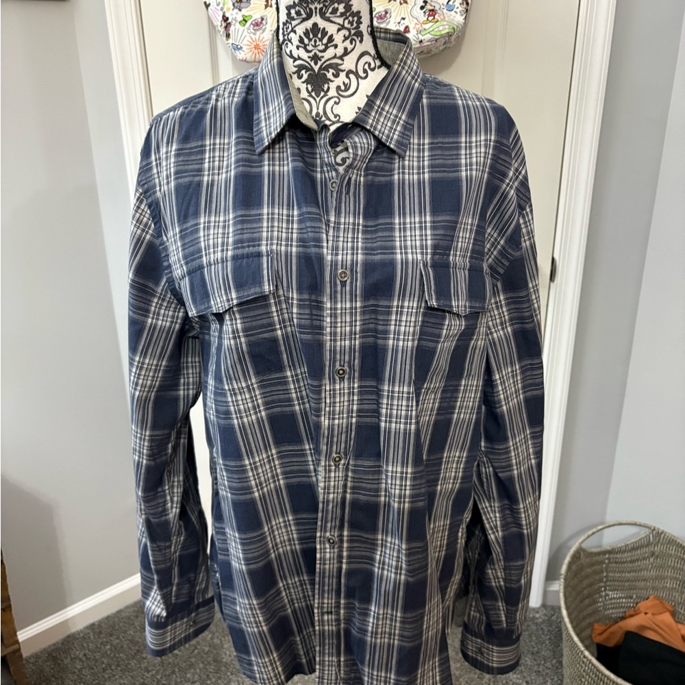 Perry Ellis Blue Plaid Casual Button Down Shirt